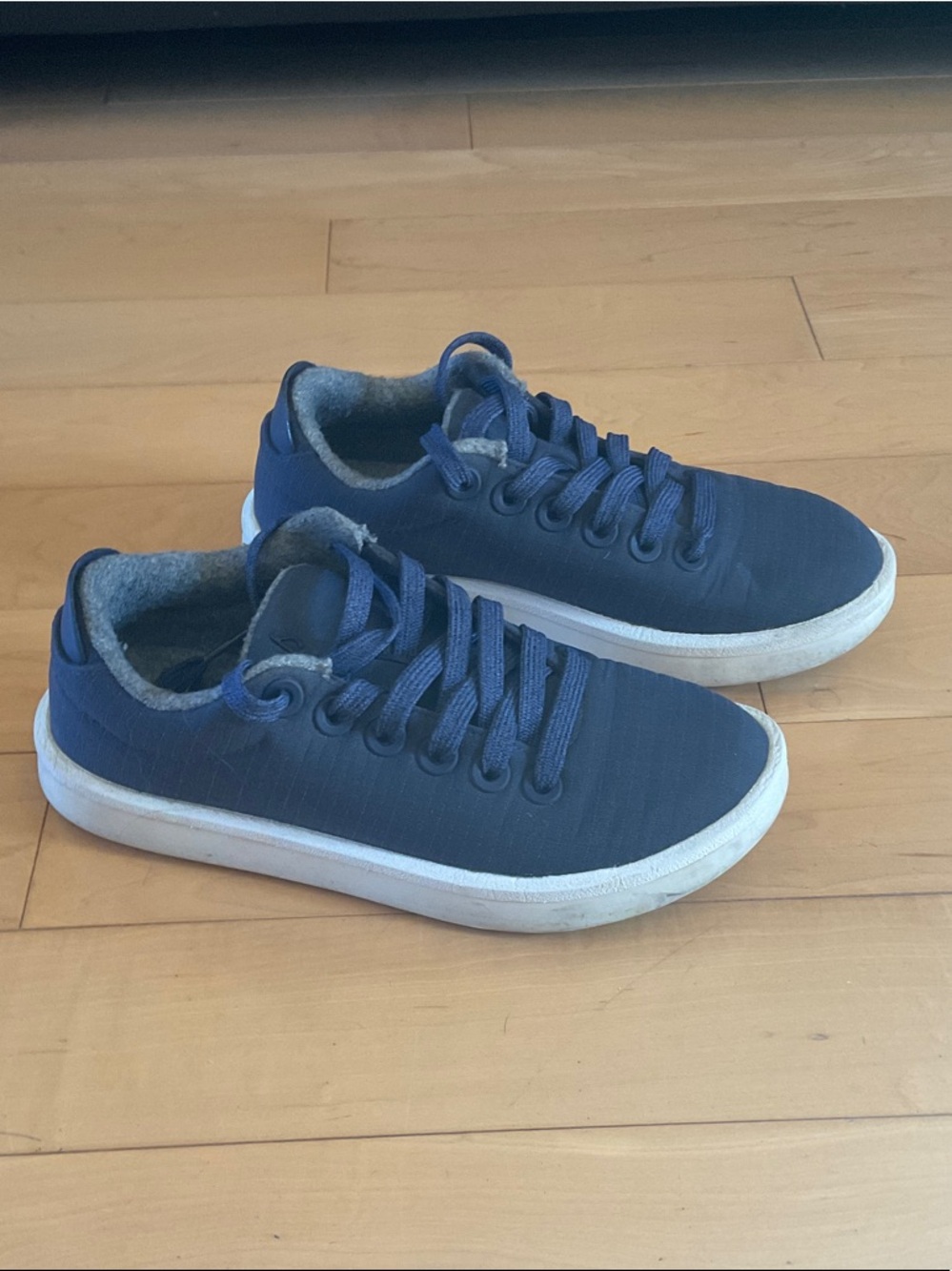 allbirds Navy Lace-Up Women's Athletic Sneakers